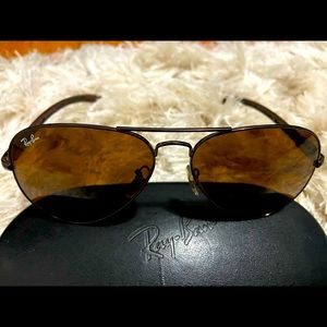Authentic Ray-Ban aviator sunglasses!